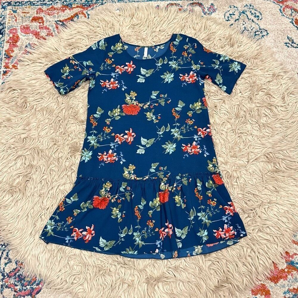 Xhilaration floral dress size medium